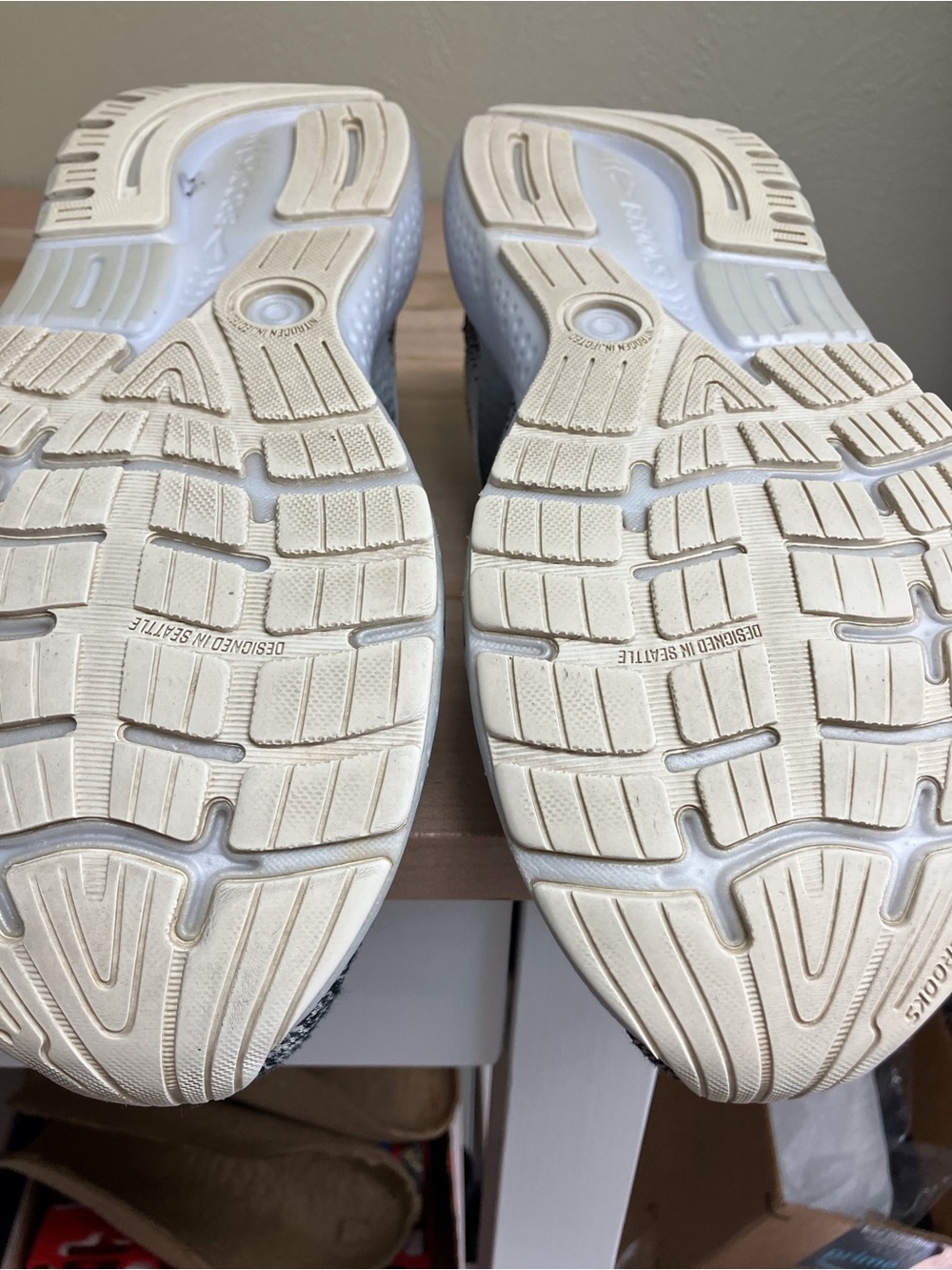 Brooks Women's Ghost 16 - Picture 11 of 12